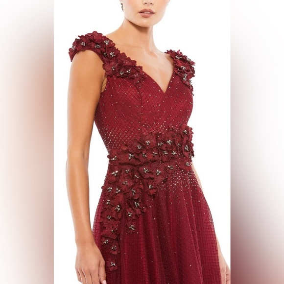 MAC DUGGAL 11152 NWT Floral Applique A-Line Evening Gown - Picture 3 of 7